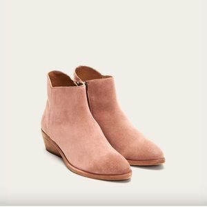 Brand new in box Frye Farrah Inside Zip Booties
